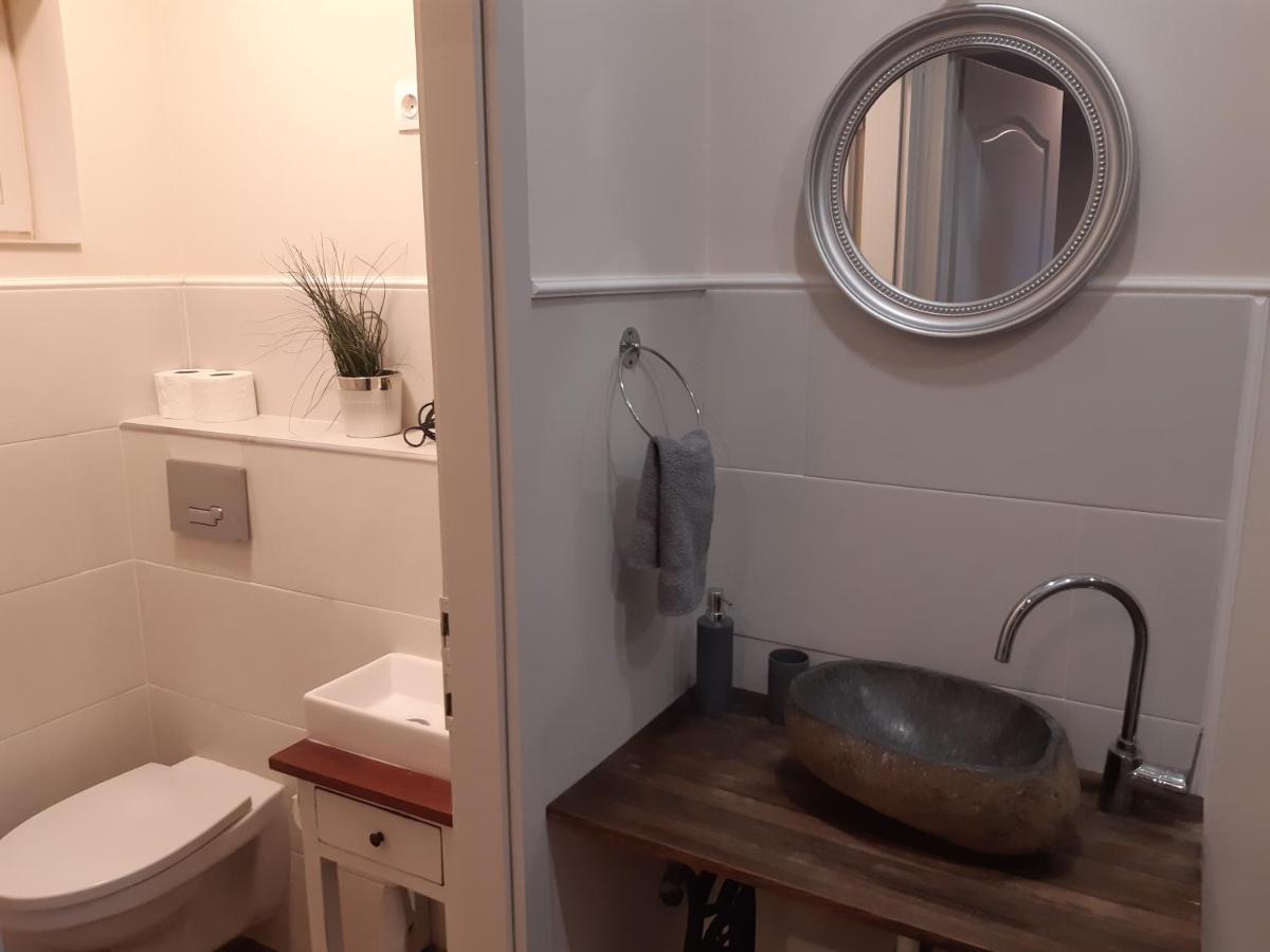Ady Apartman Tata Bagian luar foto